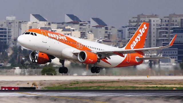 Лайнер компании easyJet. Фото: Дани Саде 