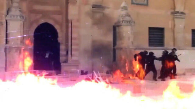 Hamas attempts to depict destruction at Temple Mount by Israeli policenullnull Hamas attempts to depict destruction at Temple Mount by Israeli police