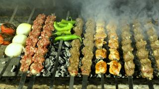 אצל עובד בכפר. מעכשיו גם בעיר