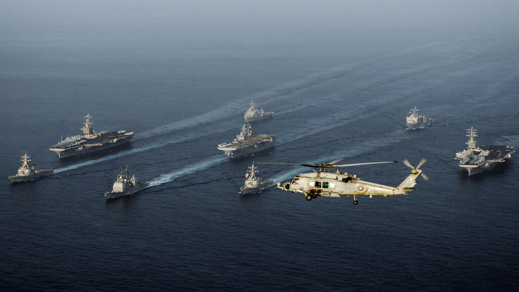 U.S. strike group at the Persian Gulf 