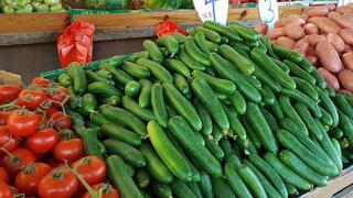 Перед Песахом в Израиле опасаются роста цен на огурцы и помидоры