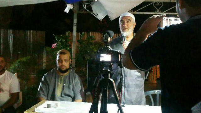 Раед Салах выступает в Яффоnullnull Раед Салах выступает в Яффо