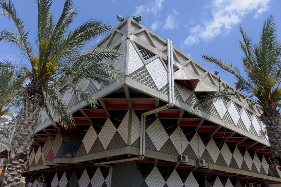 Здание мэрии Бат-Яма