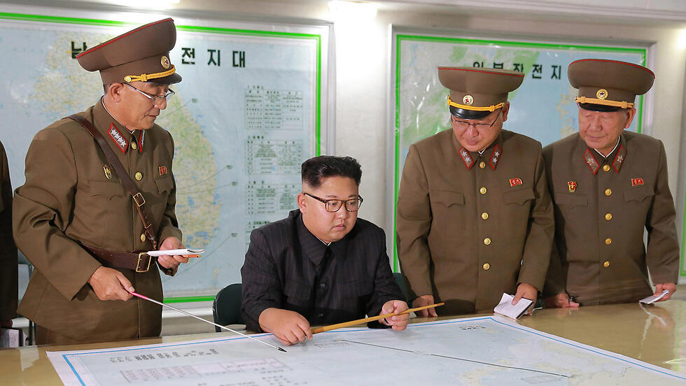North Korean leader Kim Jong Un with military advisors (Photo: AP) North Korean leader Kim Jong Un with military advisors