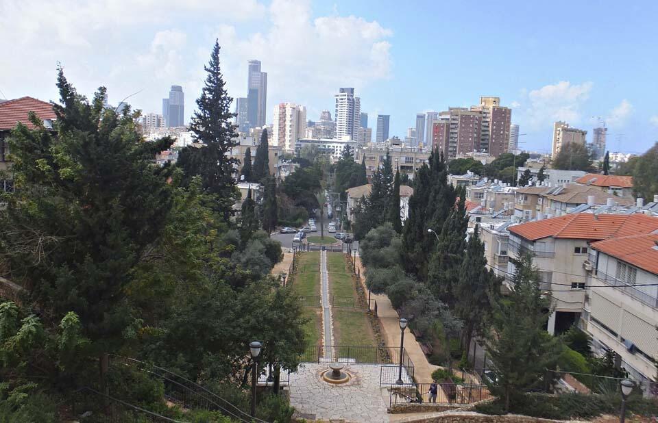 Сад Авраама в центре Рамат-Гана назван в память о мэре (Фото: Леон Левитас) Сад Авраама в центре Рамат-Гана назван в память о мэре