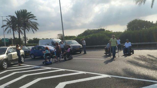 Фото: "Инвалиды становятся пантерами"