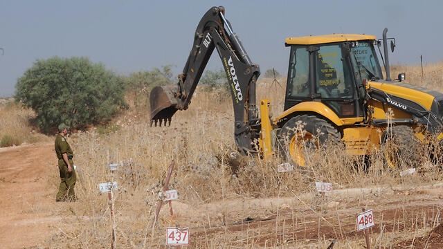 The burials took place three months ago (Photo: Effi Sharir) (צילום: אביהו שפירא) The burials took place three months ago (Photo: Effi Sharir)