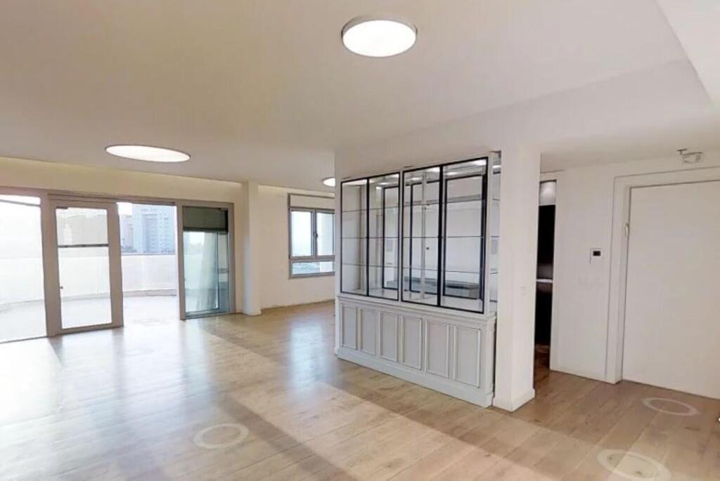 Квартира Шимона Переса. Фото: v360 (צילום: v360 ) Квартира Шимона Переса. Фото: v360