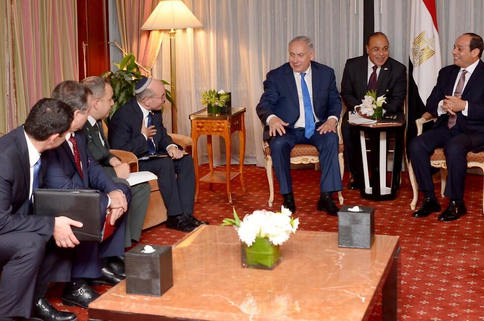Netanyahu and al-Sisi meet in New York (Photo: Avi Ohayon, GPO)