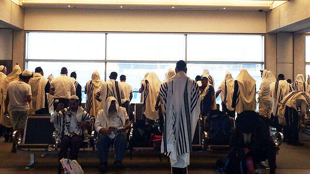 Хасиды отправляются в Умань