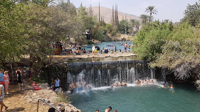 Gan HaShlosha enjoyed its usual holiday popularity (Photo: Dor Rachamim)