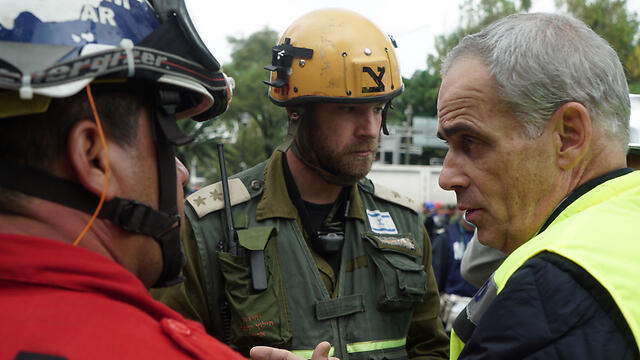 IDF delegation working in Mexico City (Photo: IDF Spokesman's Office) (צילום: דובר צה"ל) IDF delegation working in Mexico City (Photo: IDF Spokesman's Office)