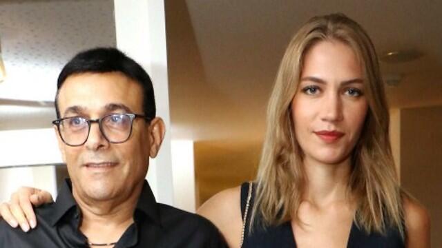 Дженни Червони и Рони Мана. Фото: Амир Меири (צילום: אמיר מאירי) Дженни Червони и Рони Мана. Фото: Амир Меири