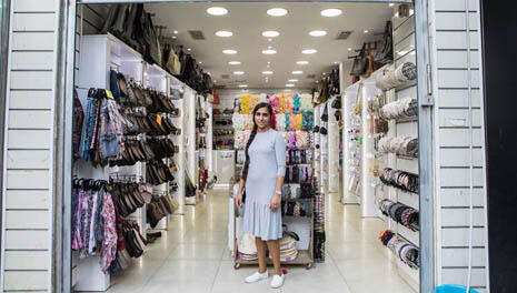 Модный магазин в Бней Браке. Фото: Орит Пниниnullnull Модный магазин в Бней Браке. Фото: Орит Пнини