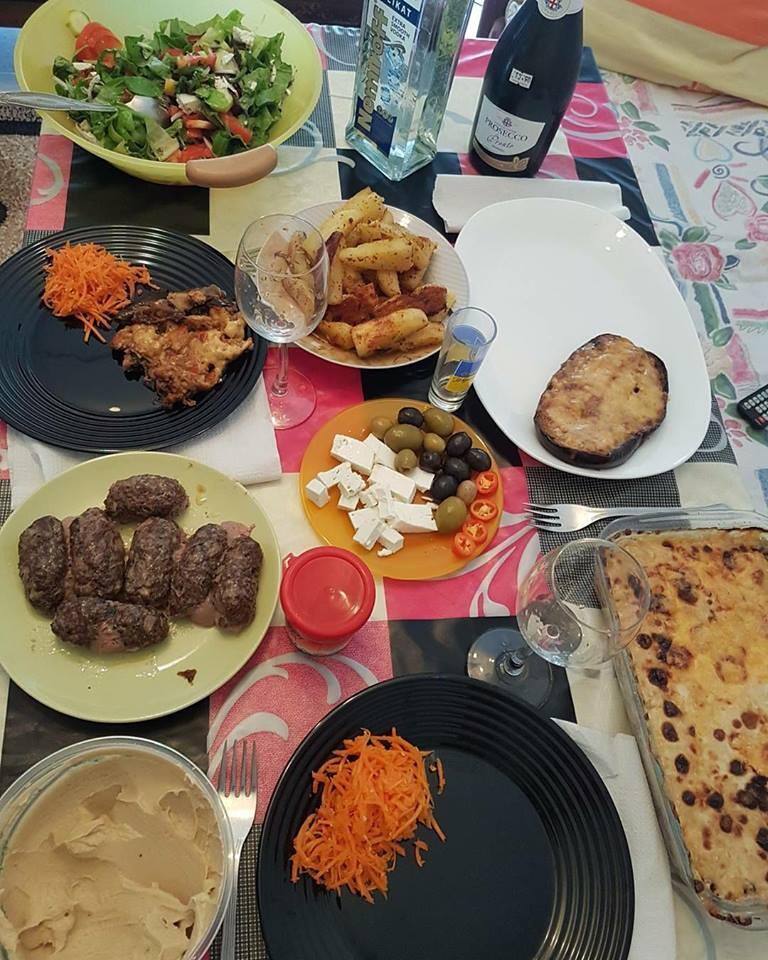 Автор фото - Елена Бессараб. На израильском столе без хумуса никак! (Елена Бессараб) Автор фото - Елена Бессараб. На израильском столе без хумуса никак!