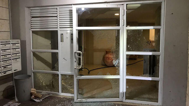 Взрыв в Эльаде. Фото: МАДА (צילום: דוברות המשטרה ) Взрыв в Эльаде. Фото: МАДА