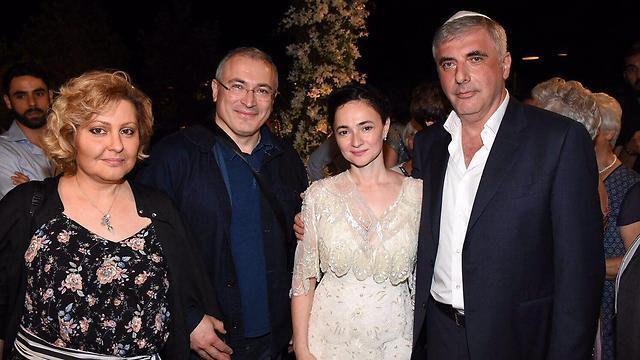 Михаил Ходорковский на свадьбе Леонида Невзлинаnullnull Михаил Ходорковский на свадьбе Леонида Невзлина