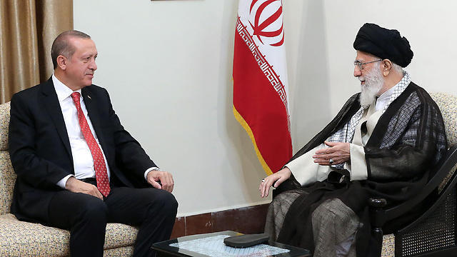 Эрдоган и Хаменеи. Фото: AFP (צילום: AFP) Эрдоган и Хаменеи. Фото: AFP