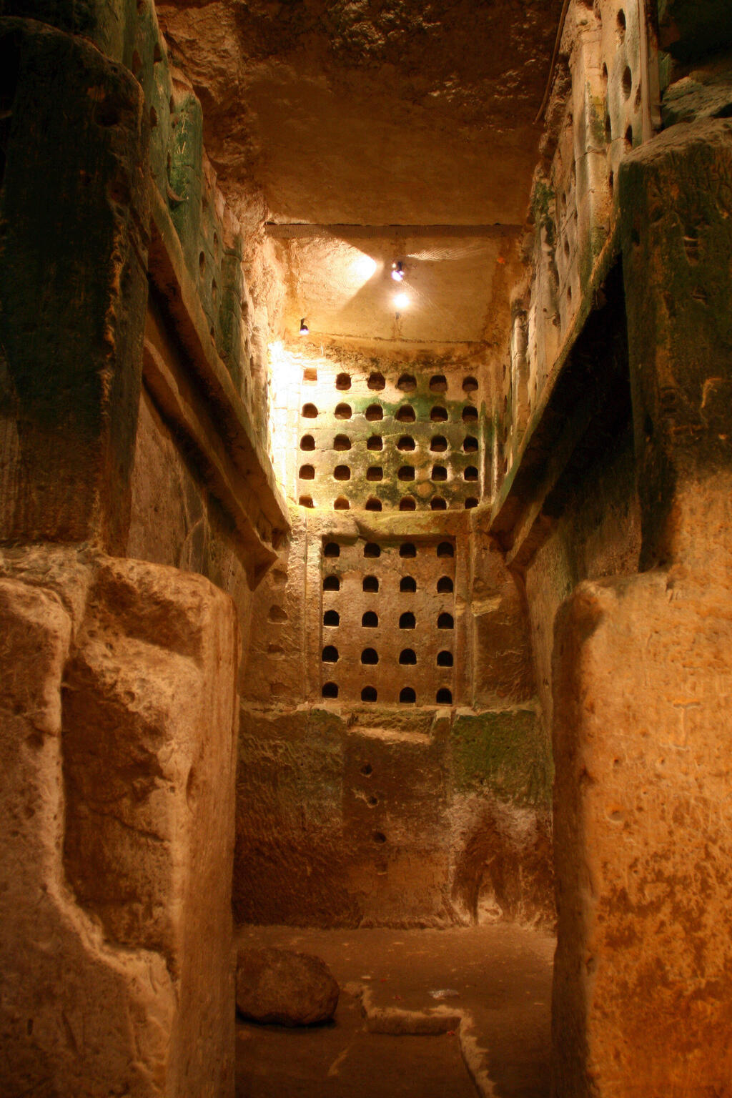 Колумбарий в Бейт-Гуврин.nullnull Колумбарий в Бейт-Гуврин.