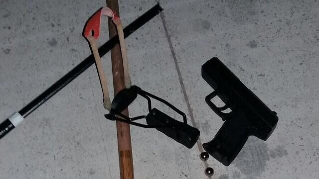 Weapons used in self-defense against clowns (צילום: דוברות המשטרה) Weapons used in self-defense against clowns