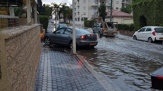 Nahariya streets flooded