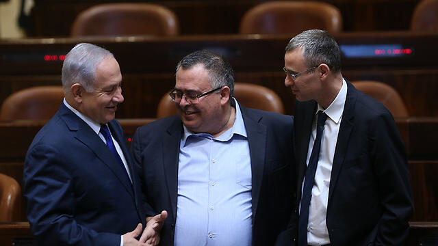 L to R: Netanyahu, Bitan and Likud MK Yariv Levin