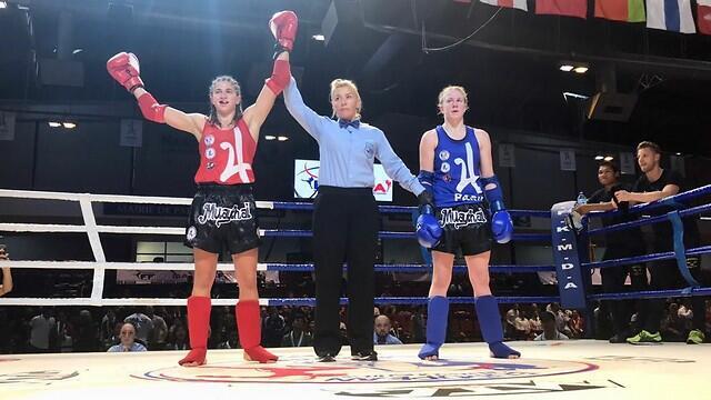 Нили одержала победу над шведкойnullnull Нили одержала победу над шведкой