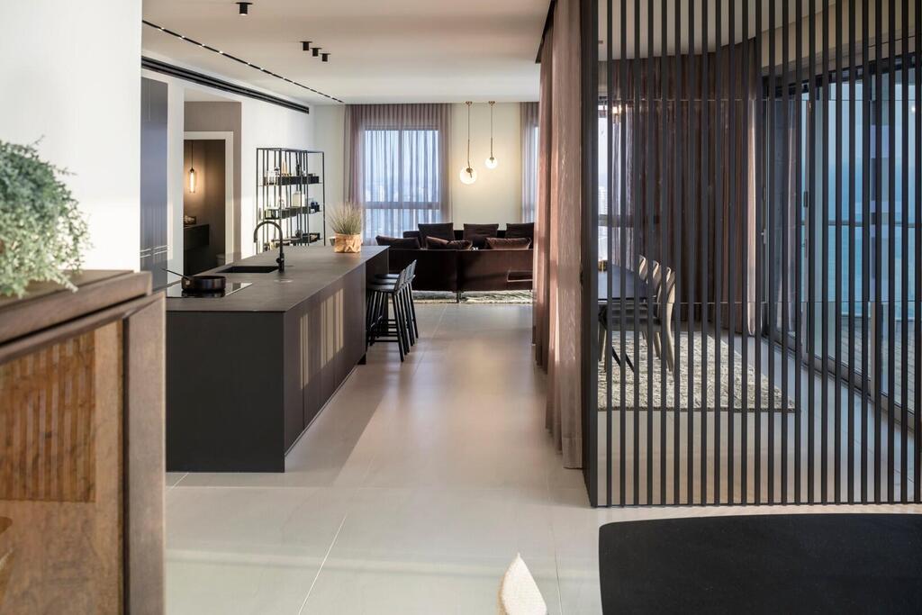 Пентхауз в комплексе "Лагуна". Фото: Асаф Пинчук (צילום אסף פינצוק) Пентхауз в комплексе "Лагуна". Фото: Асаф Пинчук