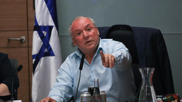 MK Amsalem's Internal Affairs Committee will discuss the bill he himself submitted (צילום: אוהד צויגנברג) MK Amsalem's Internal Affairs Committee will discuss the bill he himself submitted