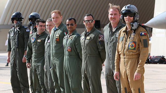 International forces lining up before 'battle'