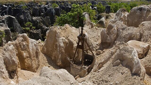 Карьер по добыче фосфоритов