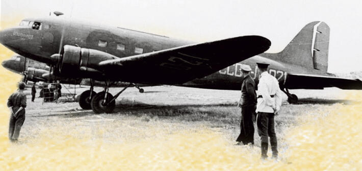 Самолет Ли-2 - на таком разбился Шенкман (Фото: с разрешения общества "Сокол") Самолет Ли-2 - на таком разбился Шенкман