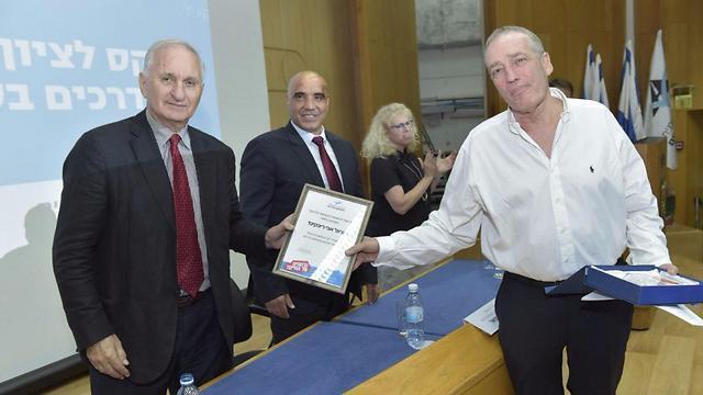 National Road Safety Authority honors Prof. Avraham Rivkind