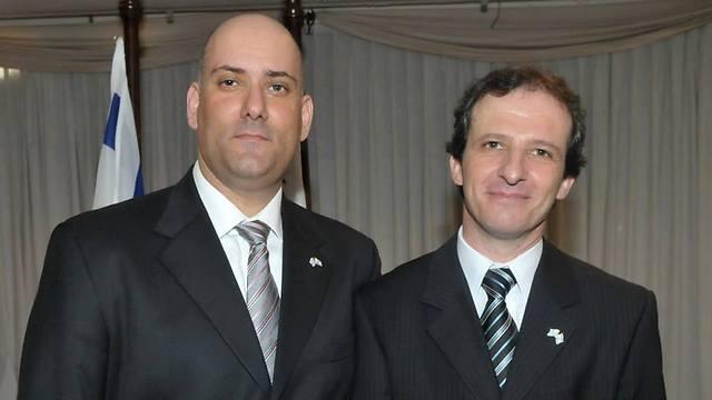 Консул и его супругnullnull Консул и его супруг