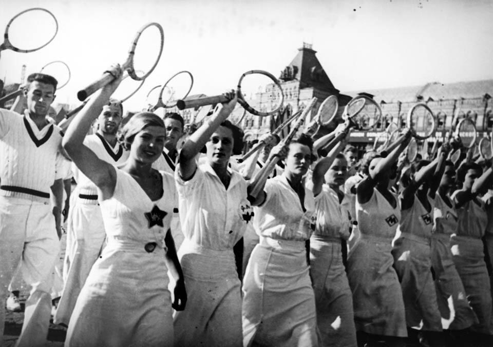 Георгий Зельма "Москва", 1937 г. Фото: Тель-Авивский музей искусств (Фото: Тель-Авивский музей искусств) Георгий Зельма "Москва", 1937 г. Фото: Тель-Авивский музей искусств