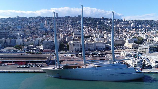 Яхта А в порту Хайфы. Фото: Эрез Симон