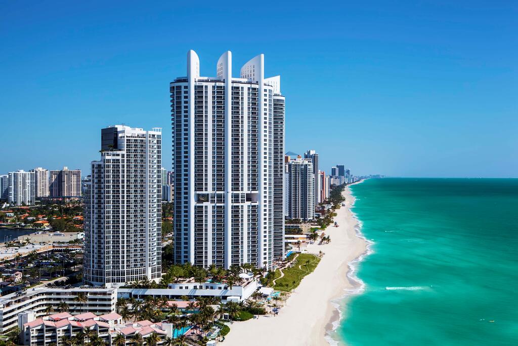 Trump hotel in Sunny Isles, owned by Naomi and Michael Dazer