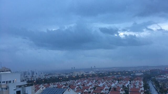 Утро в Ришон ле-Ционе. Фото: Шломо Паша