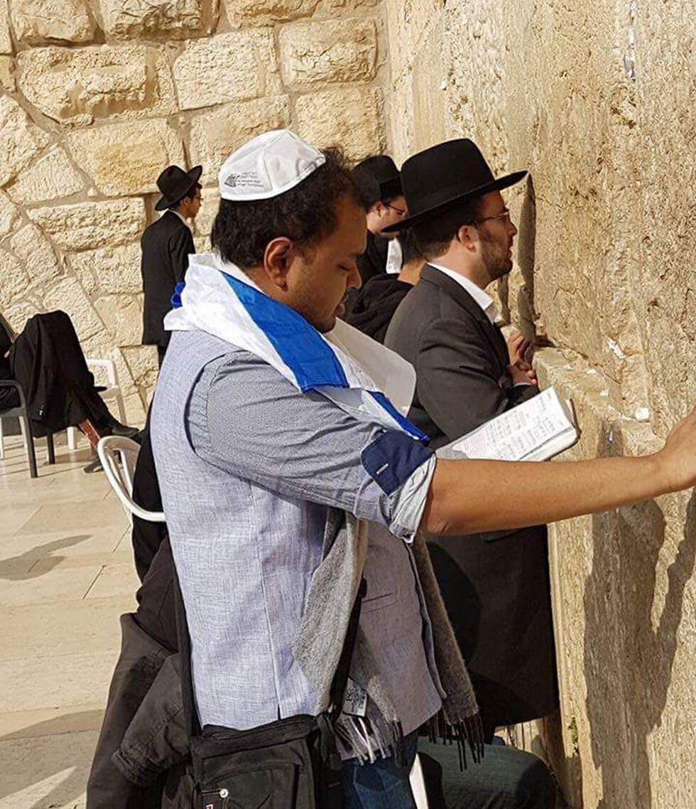 Dr. Shadman Zaman prays at the Western Wall 