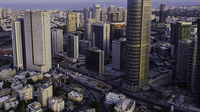 Meretz officials in the Ramat Gan municipality will endeavor to pass bylaws allowing supermarkets to remain open on Shabbat