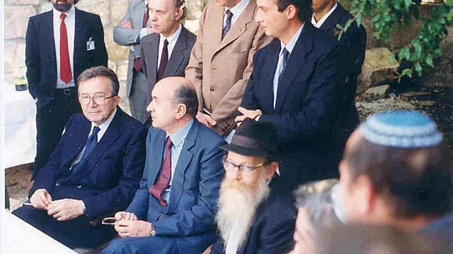 With late Italian Prime Minister Giulio Andreotti nullnull With late Italian Prime Minister Giulio Andreotti