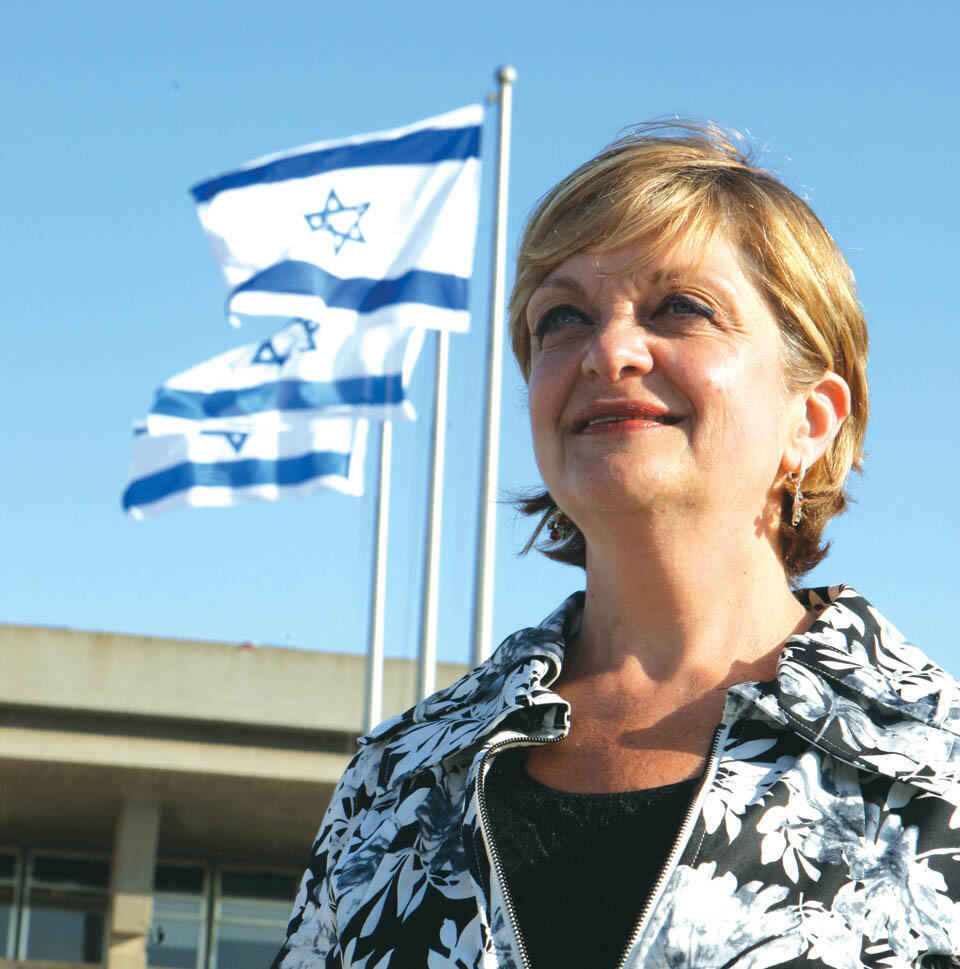 Лия Шемтов. Фото Ата Ависаат, "Едиот ахронот" (Фото Ата Ависаат, "Едиот ахронот") Лия Шемтов. Фото Ата Ависаат, "Едиот ахронот"