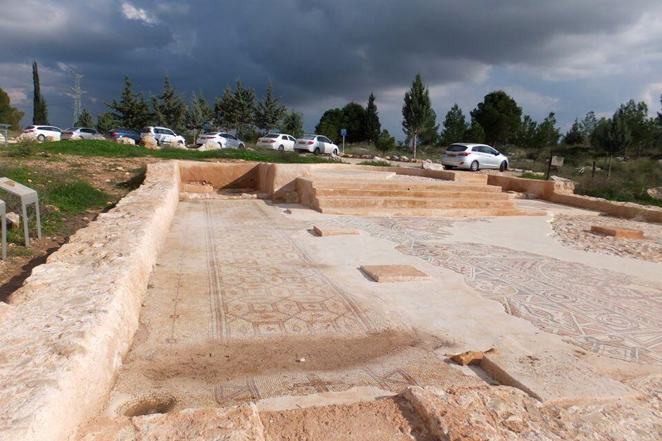 Мозаичный пол в Шохаме (Леон Левитас) Мозаичный пол в Шохаме