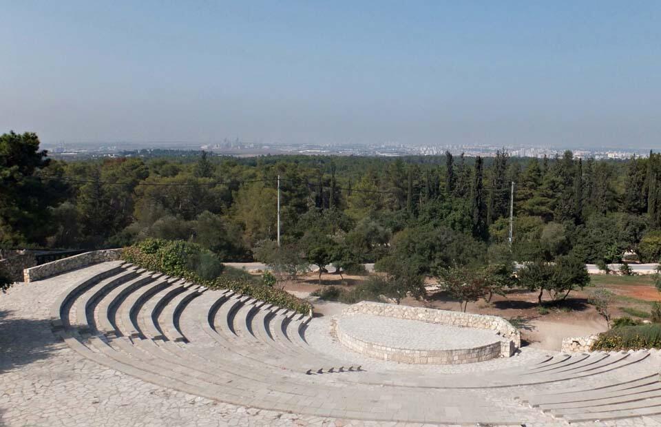 Амфитеатр для проведения праздничных представлений