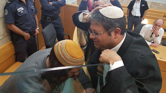 Yinon Reuveni with his attorney Itamar Ben-Gvir
