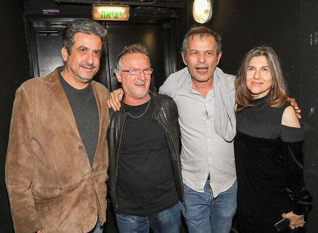 בדיוק כמו לפני עשרים שנה. קרן מור, רמי הויברגר, דב נבון ומנשה נוי (צילום: רפי דלויה) בדיוק כמו לפני עשרים שנה. קרן מור, רמי הויברגר, דב נבון ומנשה נוי