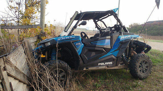 Тракторон, попавший в авариюnullnull Тракторон, попавший в аварию