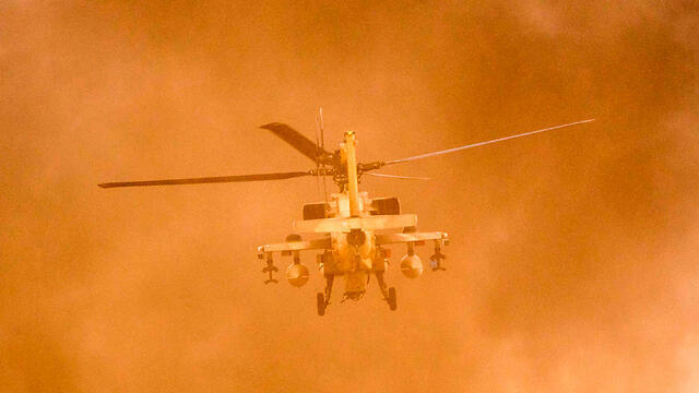 Грозный Apache. Фото: AFP (צילום: AFP) Грозный Apache. Фото: AFP