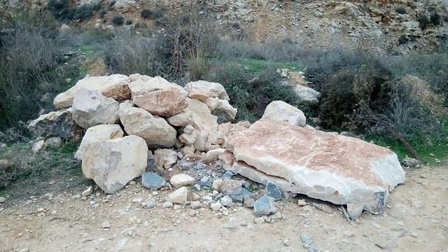 Danny Gonen's memorial smashed to pieces