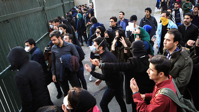 The slogans chanted in the protests of the past few days demonstrate that conventions have been shattered (צילום: AFP) The slogans chanted in the protests of the past few days demonstrate that conventions have been shattered